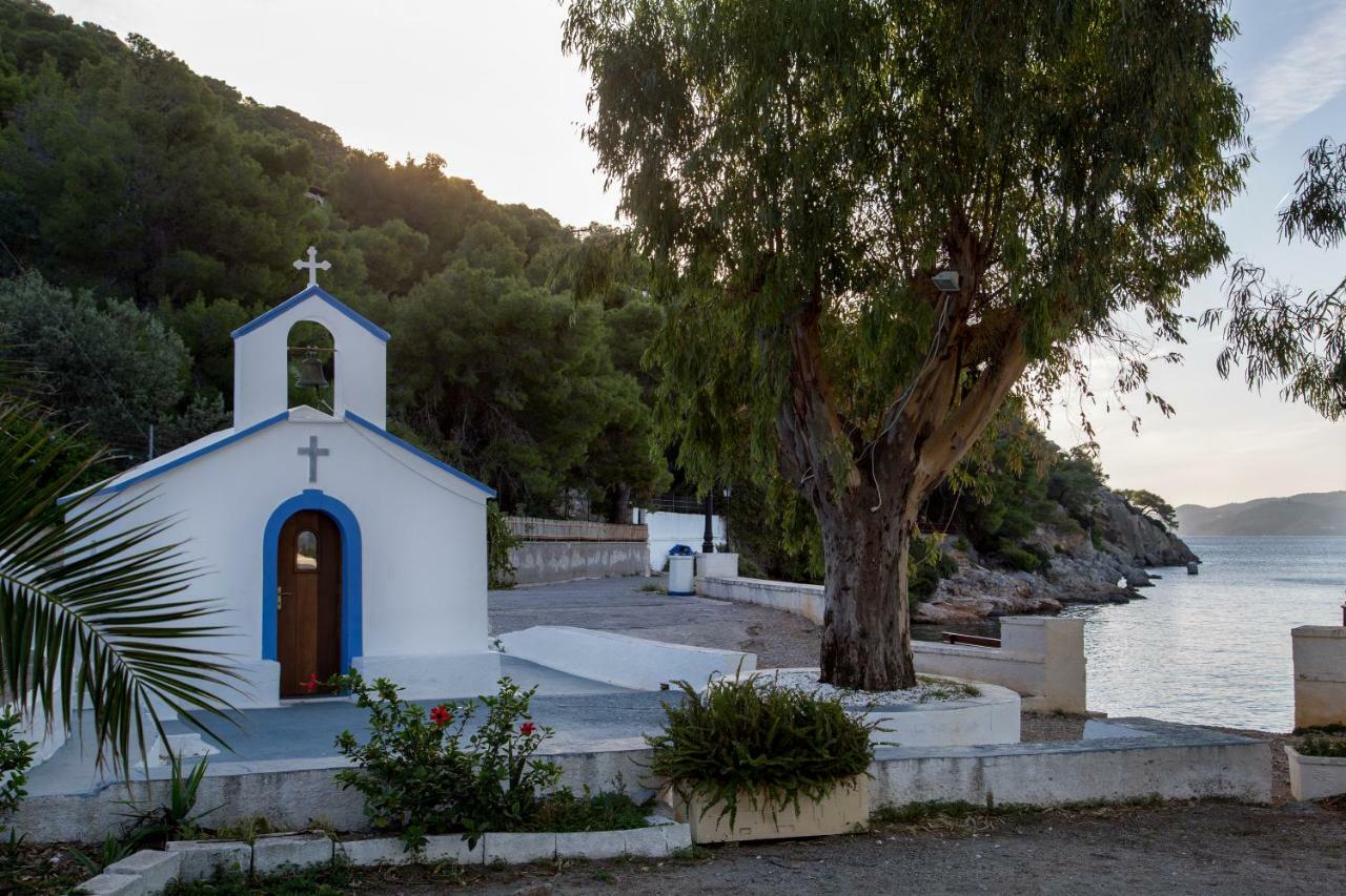 Kalavria Luxury Suites - Magnificent Sea View Of Poros Poros Town Exterior foto